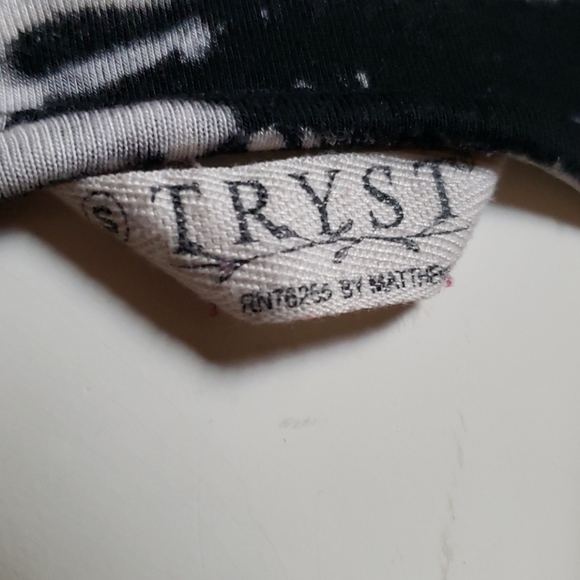 Black and White Tie-Dye Stripes (0142) 💥 - Picture 4 of 5